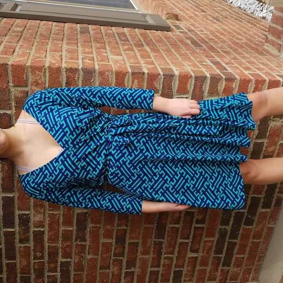 41 Hawthorn Dresses & Skirts - 41 Hawthorn Wrap dress,  geometric pattern,  size M, navy/green